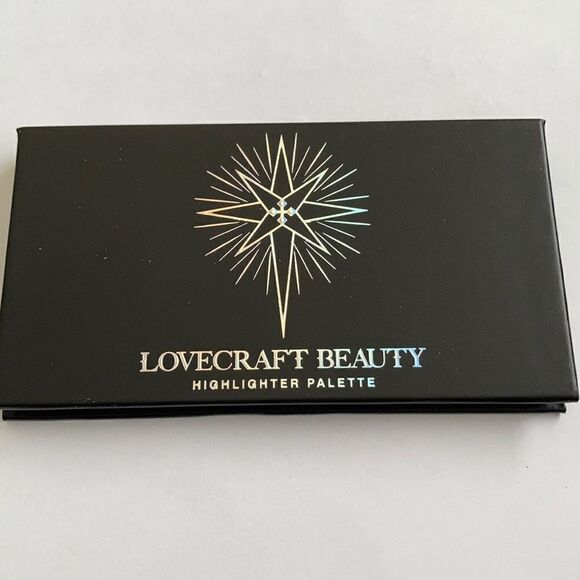 Lovecraft beauty highlighter palette - Picture 2 of 3